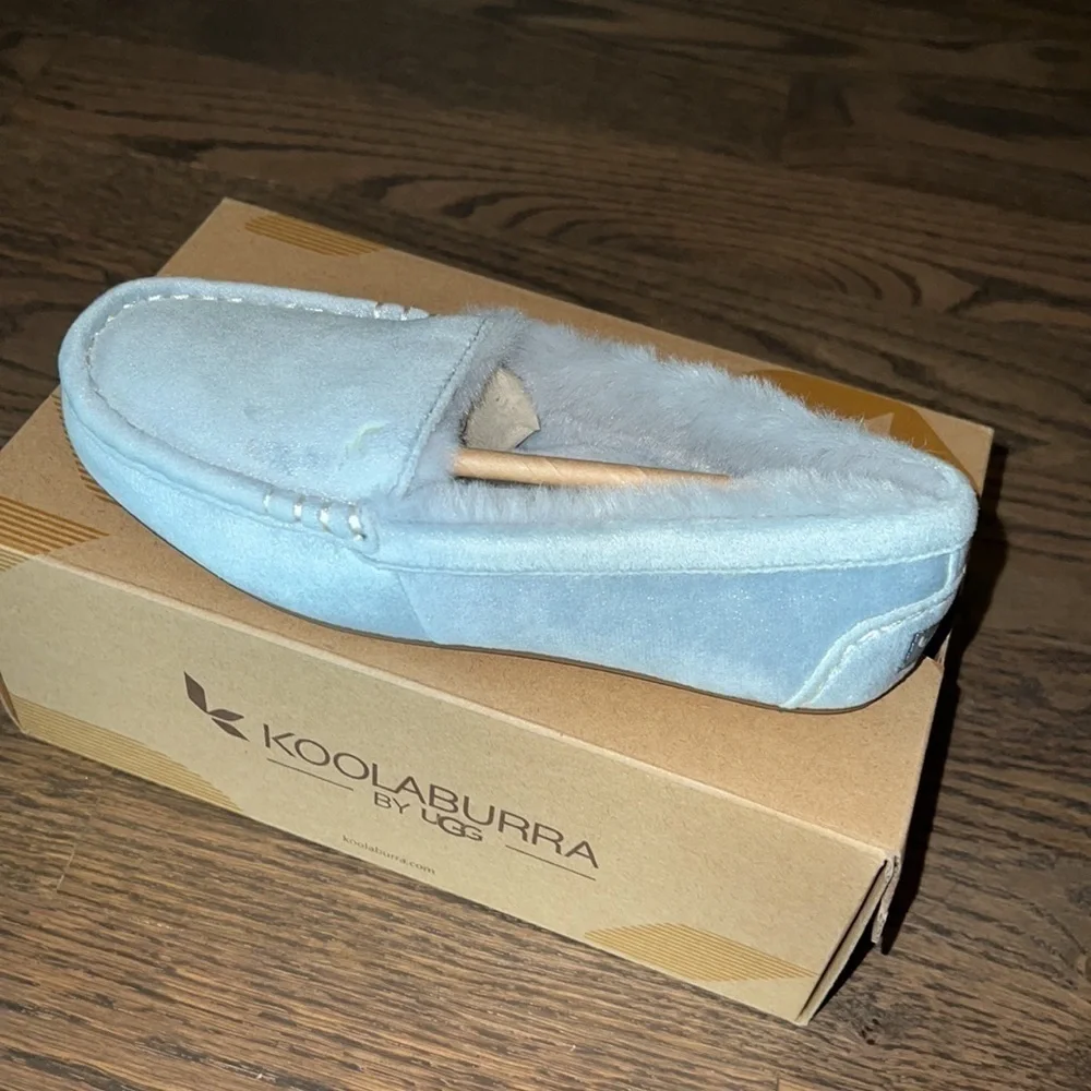 NWT Koolaburra by UGG Riley Shimmer super cute slippers size 1